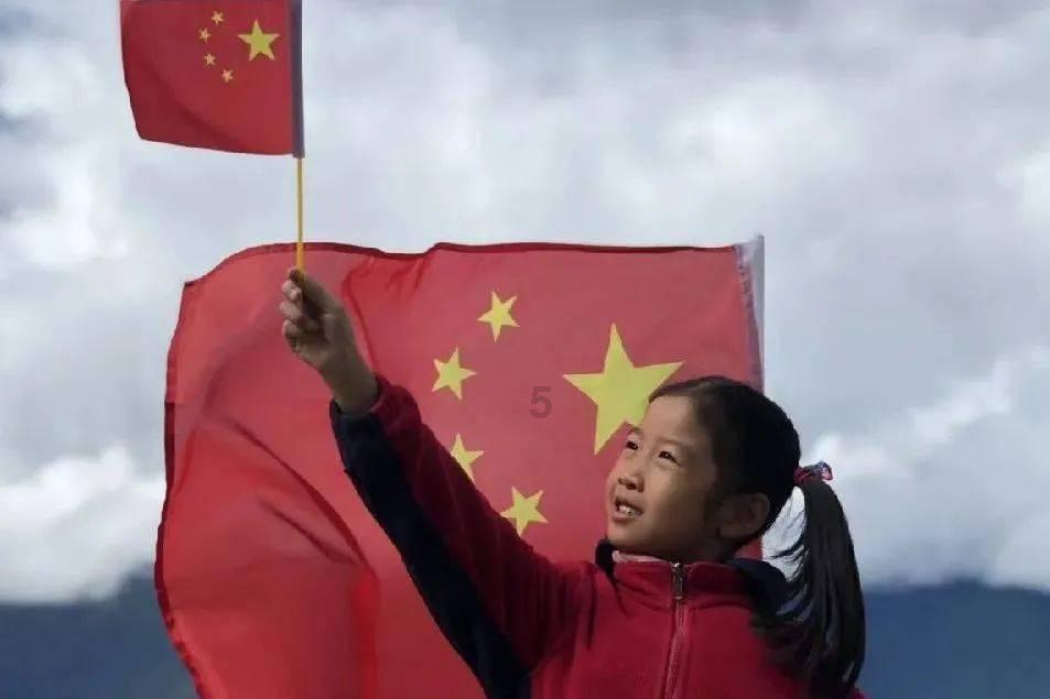 泡泡袖夏装